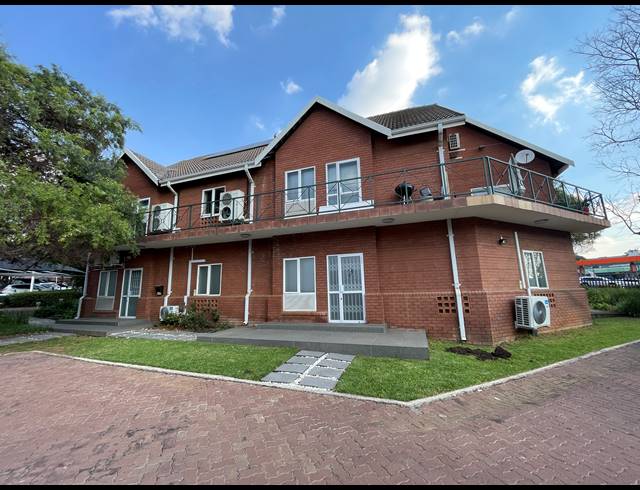 265M² OFFICE TO LET IN BRYANSTON